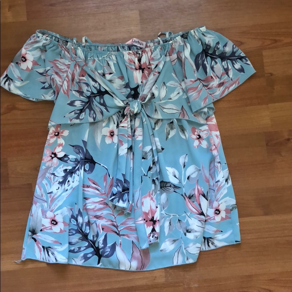 flower blue floral top
